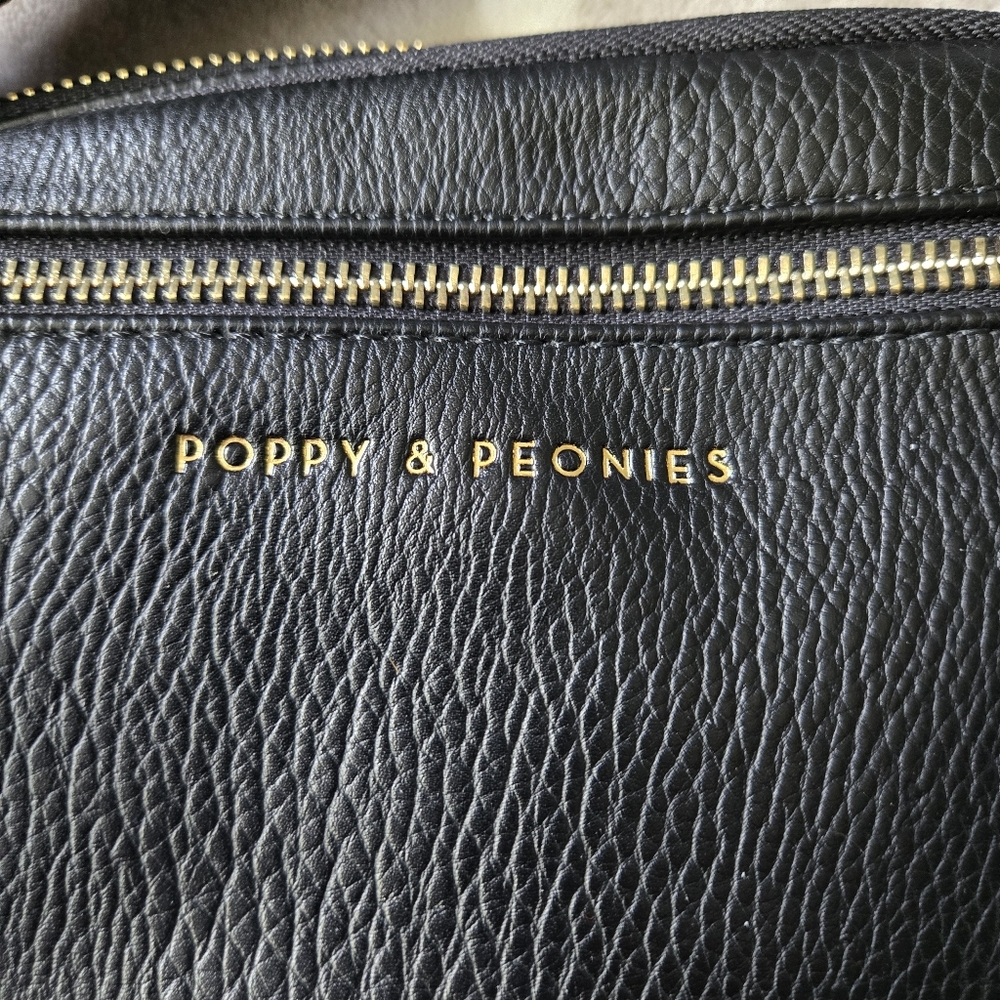 **SOLD** Poppy & Peonies "On The Run" Vegan Leather Belt Bag in black *NWT - Picture 12 of 16